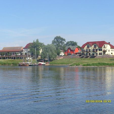 Elbterrassen Zu Brambach Hotel Dessau-Rosslau Kültér fotó