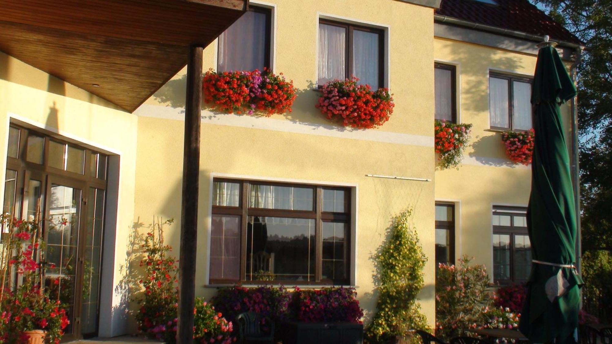 Elbterrassen Zu Brambach Hotel Dessau-Rosslau Kültér fotó