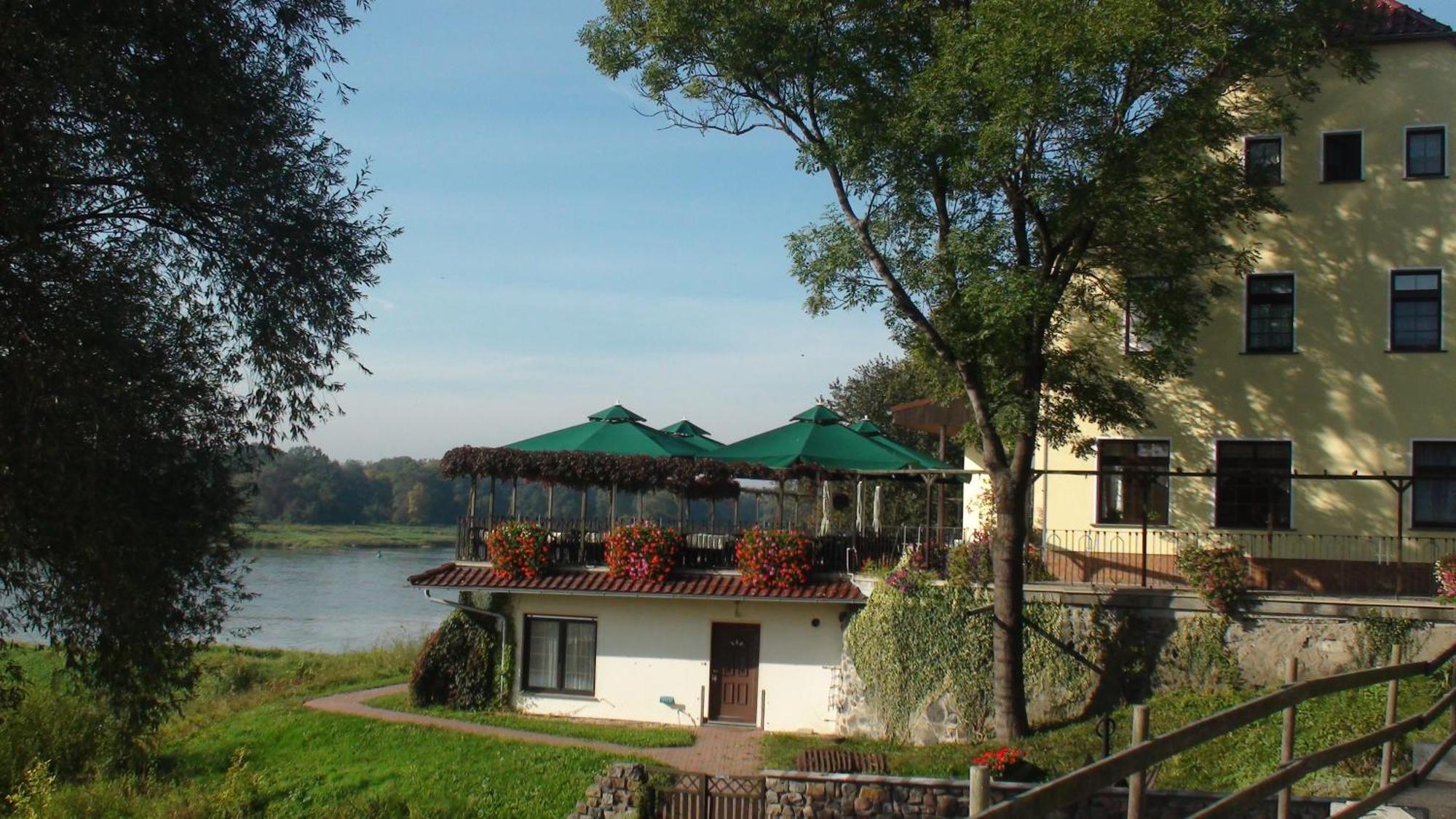 Elbterrassen Zu Brambach Hotel Dessau-Rosslau Kültér fotó
