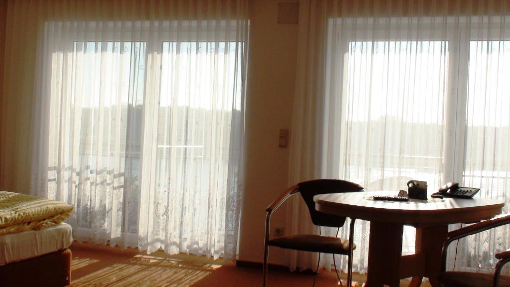 Elbterrassen Zu Brambach Hotel Dessau-Rosslau Kültér fotó