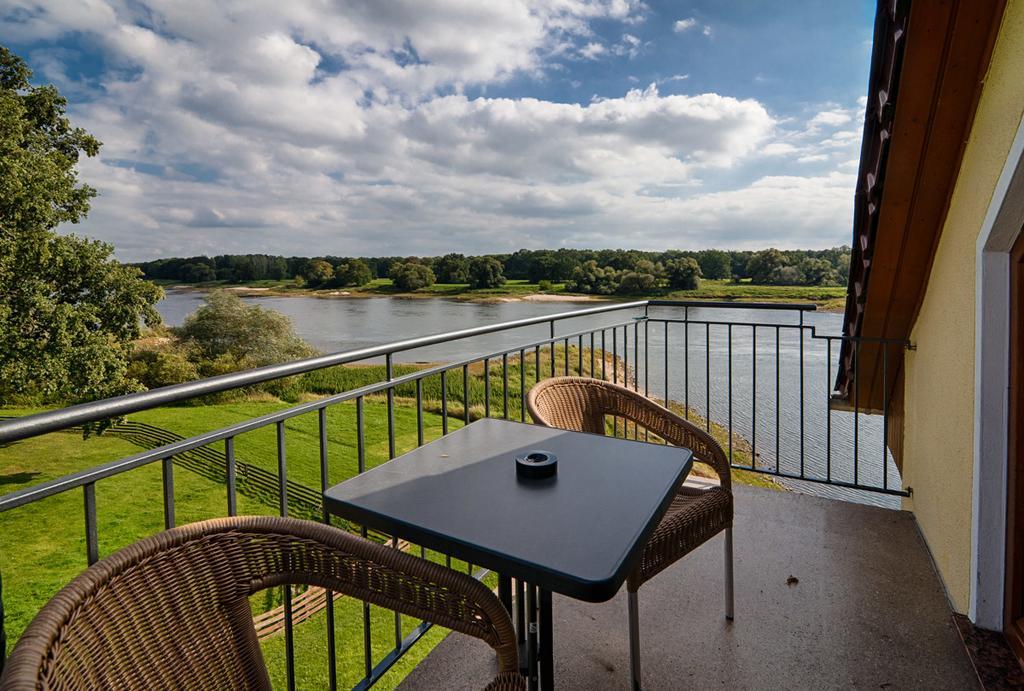 Elbterrassen Zu Brambach Hotel Dessau-Rosslau Kültér fotó