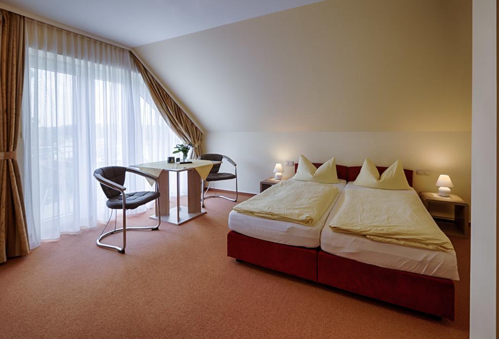 Elbterrassen Zu Brambach Hotel Dessau-Rosslau Kültér fotó