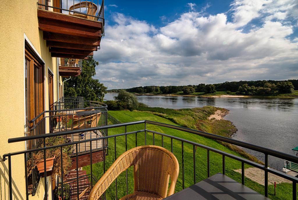 Elbterrassen Zu Brambach Hotel Dessau-Rosslau Kültér fotó