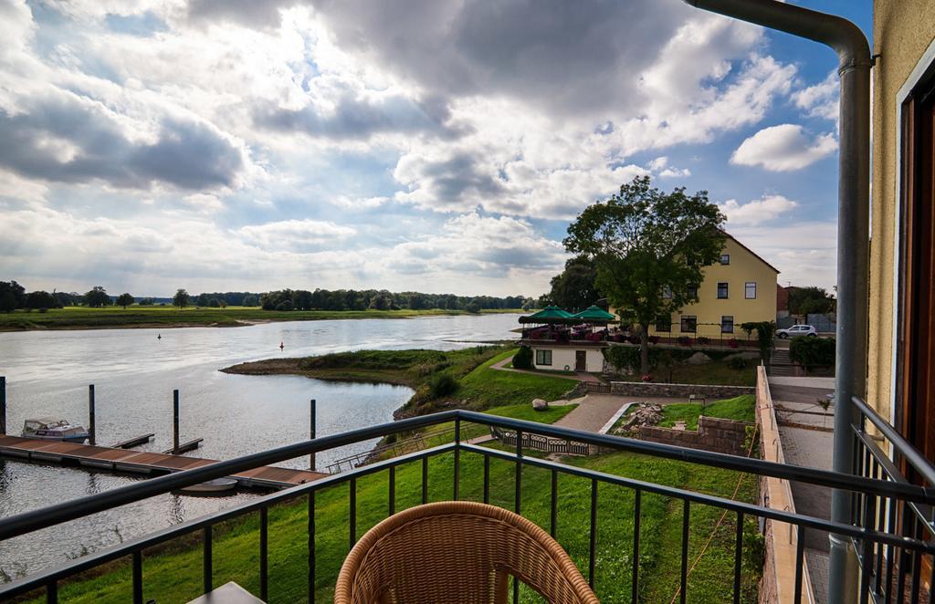Elbterrassen Zu Brambach Hotel Dessau-Rosslau Kültér fotó