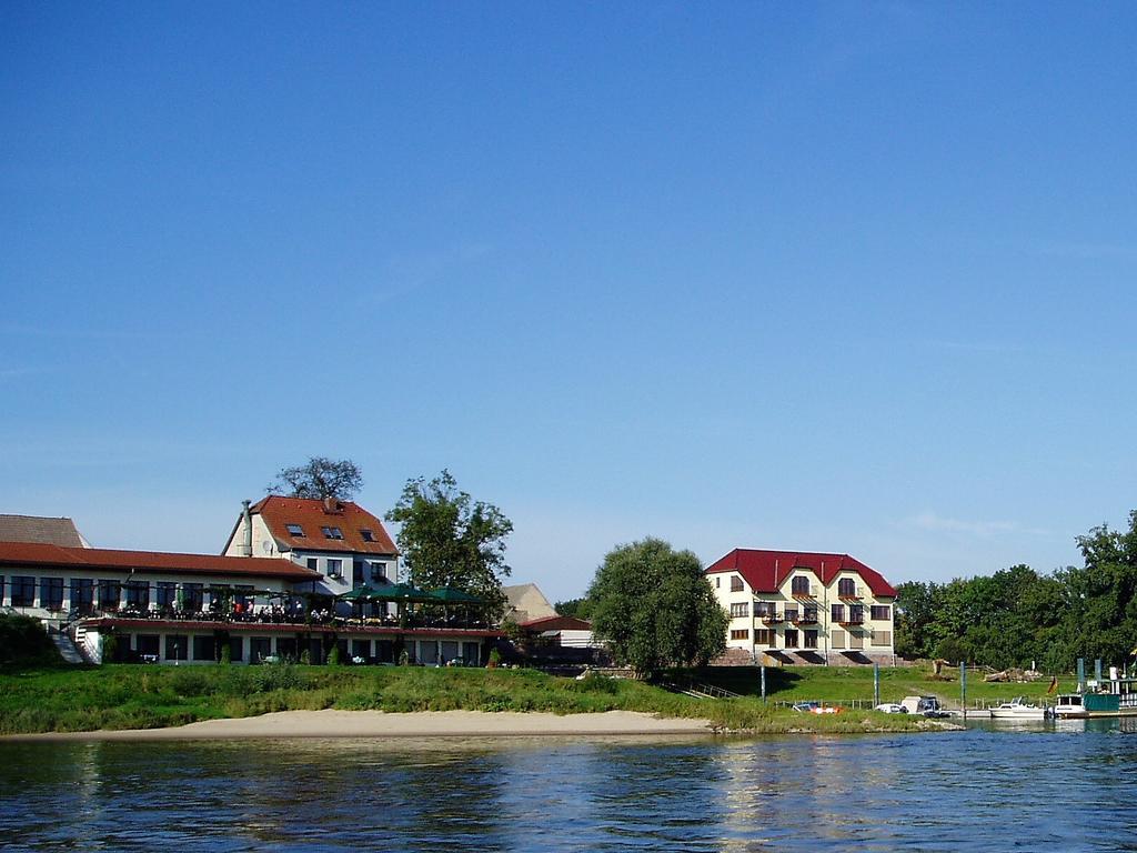 Elbterrassen Zu Brambach Hotel Dessau-Rosslau Kültér fotó