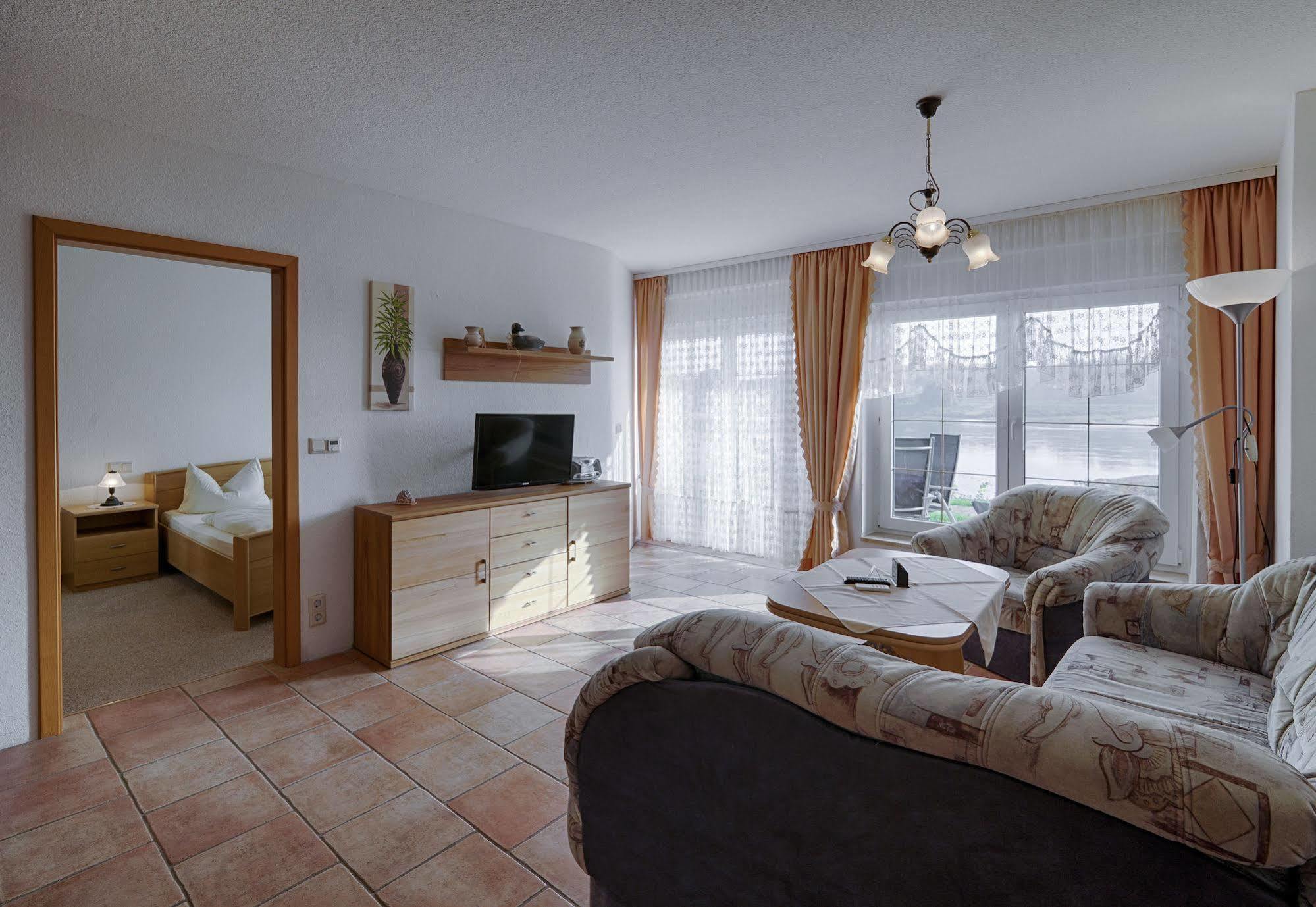 Elbterrassen Zu Brambach Hotel Dessau-Rosslau Kültér fotó